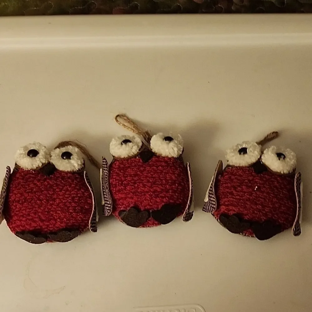 Red Owl Knit Ornaments